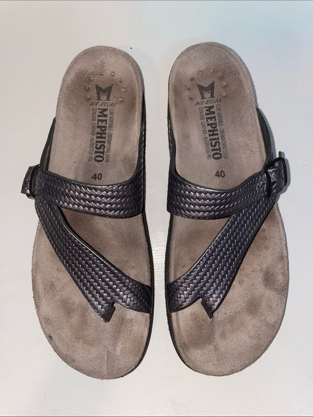 EUC Mephisto Silver/Gray Leather Sandals - Sz 9/EUR 40